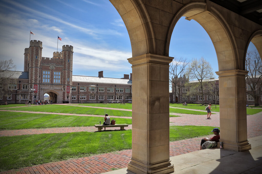 Spring scenes on the Danforth Campus.